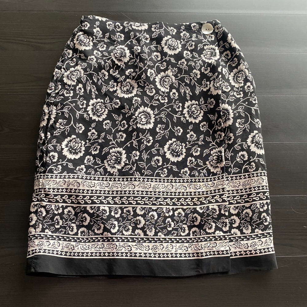 Talbots Skirt 4 Petite Vintage 90s Short Mini Floral Black White Faux wrap